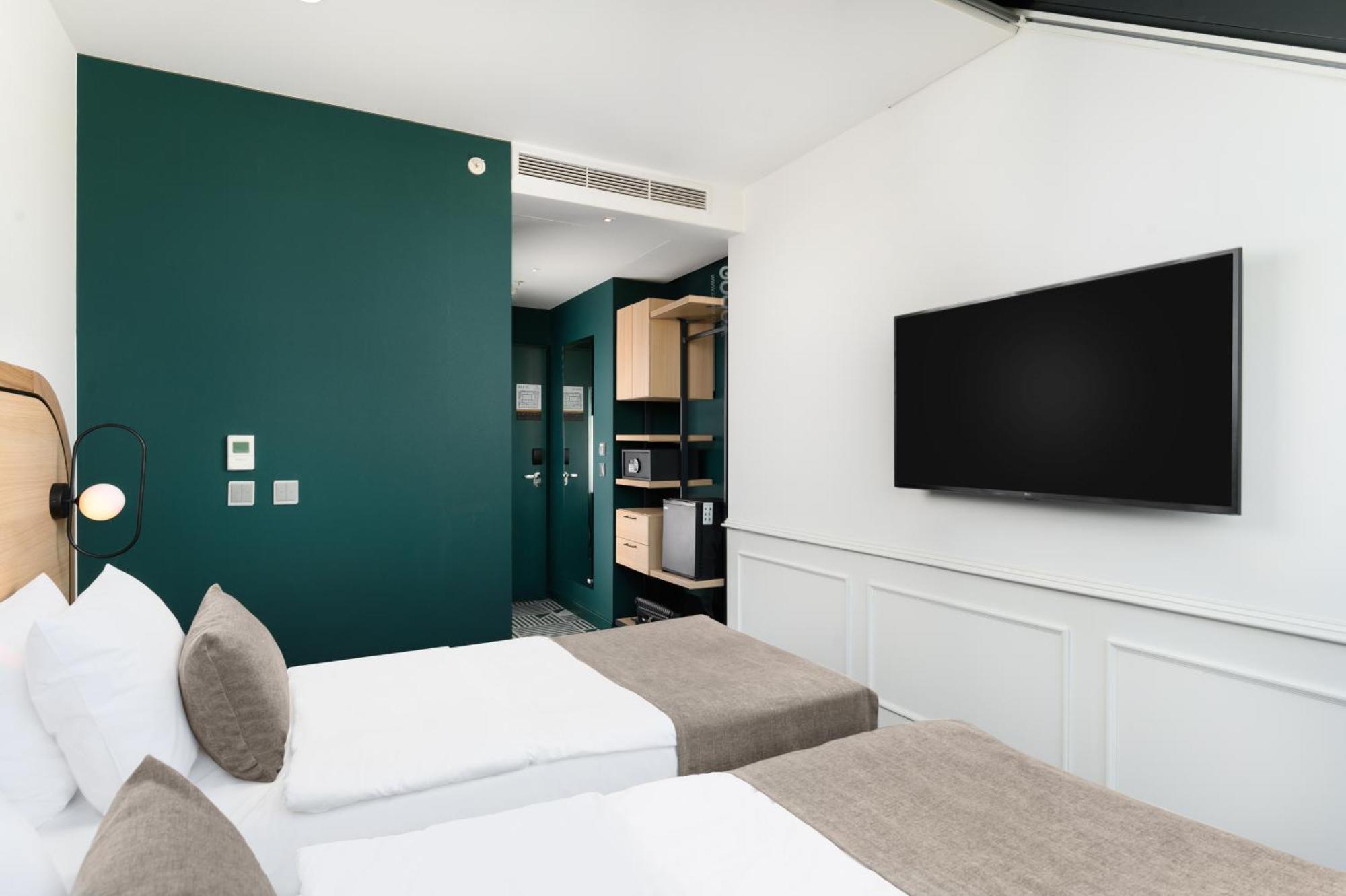 Hotel Oktogon Haggenmacher By Continental Group 布达佩斯 外观 照片